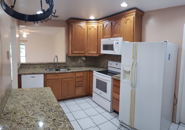 Building Photo - 9515 Lancaster Pl