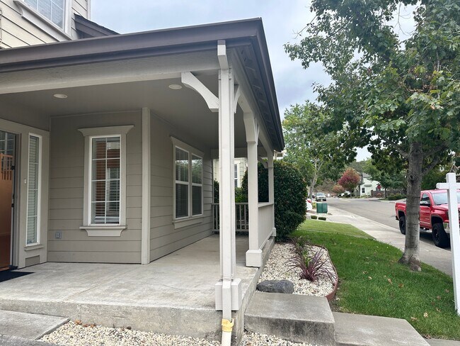 Foto del edificio - 1708 Spur Ridge Ln