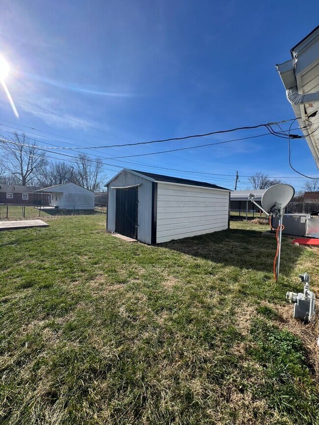 Foto del edificio - 2 bed, 1 bath home in a quiet neighborhood