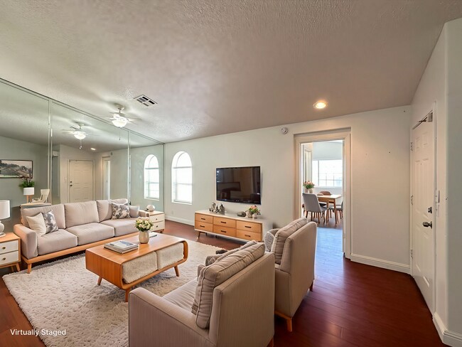 Foto del edificio - El Parque Condo