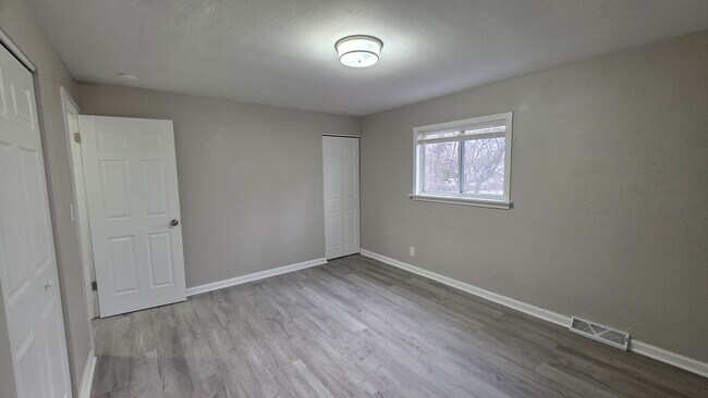 Foto del edificio - 33507 Berville Ct