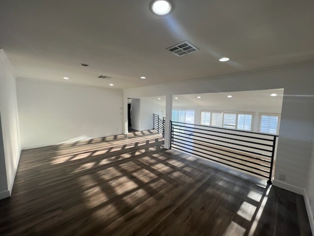 Building Photo - 9557 Dorrington Ave