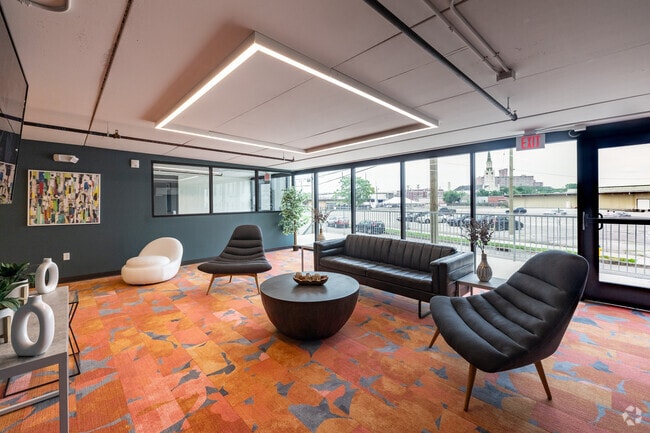 Lobby - The 503