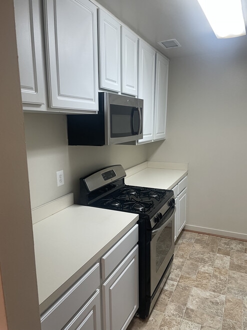 Building Photo - Park Lyn