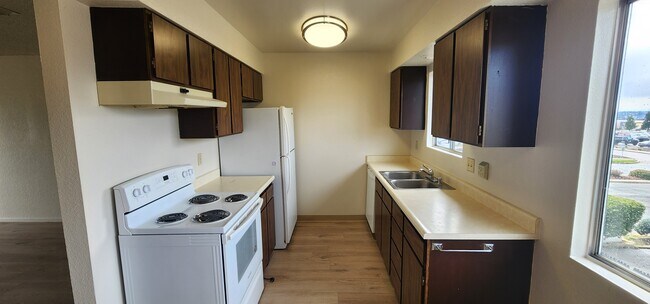 Building Photo - 864 Browning St