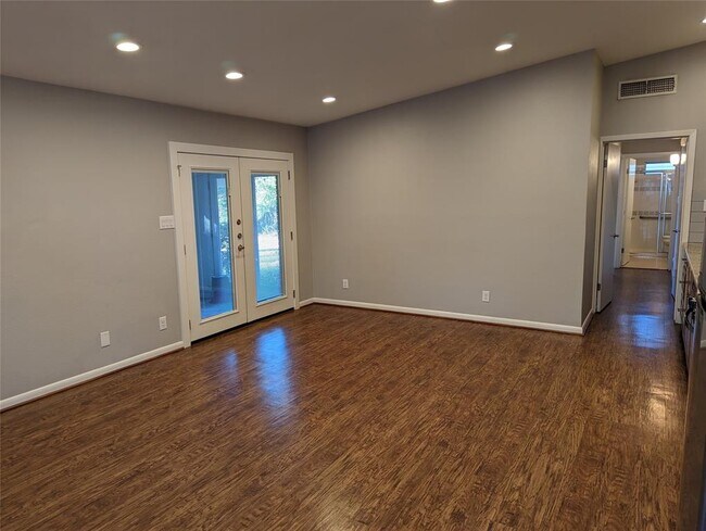 Foto del edificio - 930 E 55th St