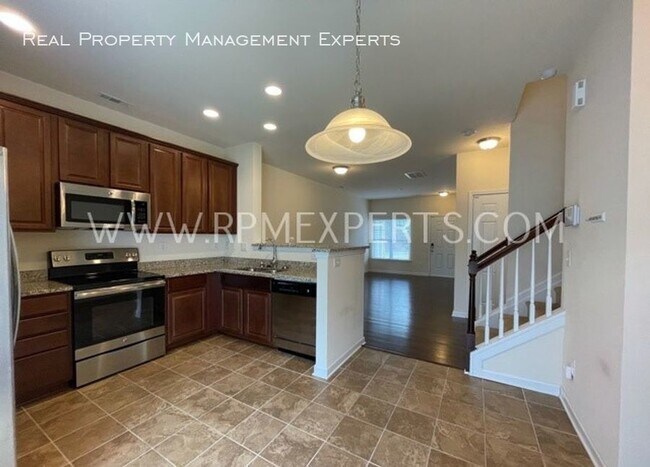 Foto del edificio - Townhome in Olde White hall neighborhood