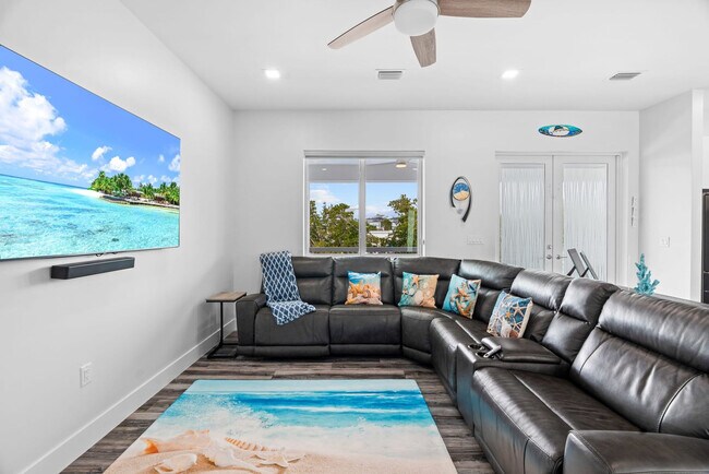 Foto del edificio - 83 Pescayo Ave