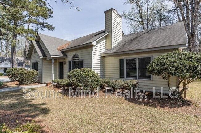 Building Photo - 2145 Tanglewood Rd