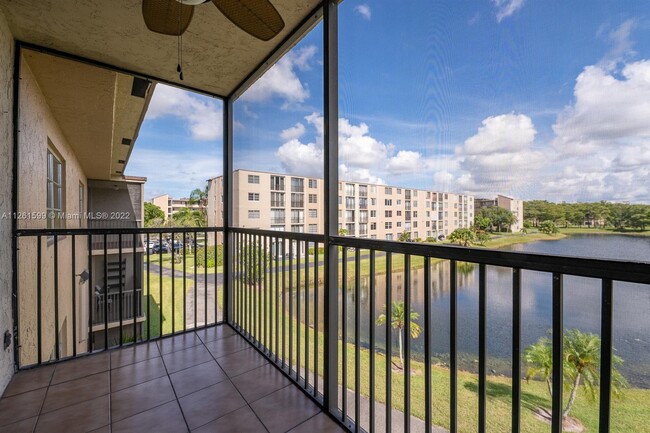 Foto del edificio - 7750 NW 50th St
