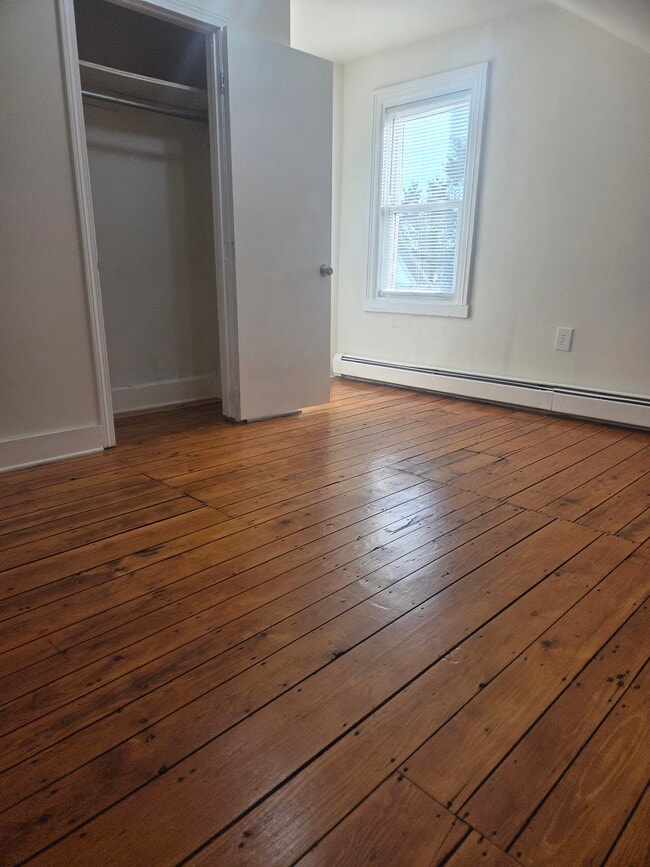 Building Photo - 60 Vinton St