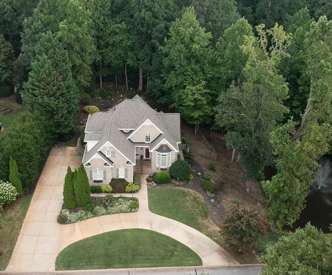 Photo - Luxury Waterfront Rental in Gated Montebello Community House