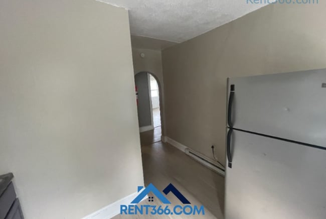 Foto del edificio - 582 Sunbury St