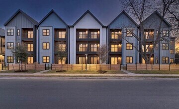 Building Photo - 3101 Govalle Ave