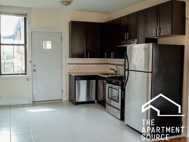 Photo - 2876 N Clark St Apartment