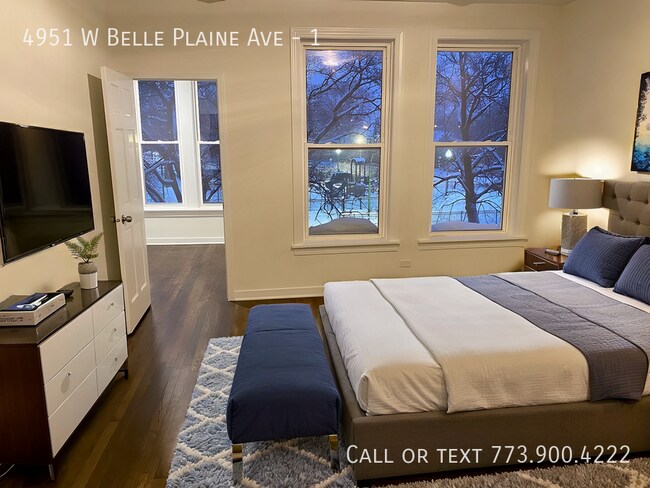 Foto del edificio - 4951 W Belle Plaine Ave