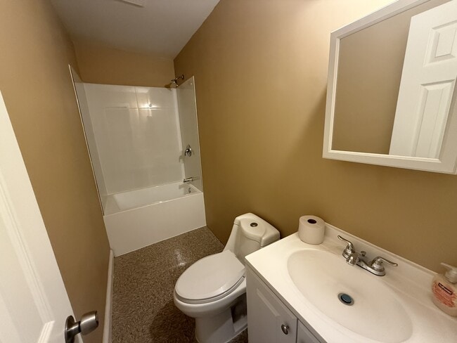 Photo - 637 N 6th St House