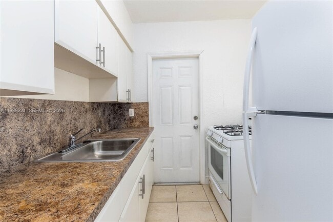 Foto del edificio - 6913 Rue Vendome