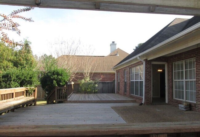 Foto del edificio - MOVE IN SPECIAL!**** 1/2 OF 1ST MONTH RENT...