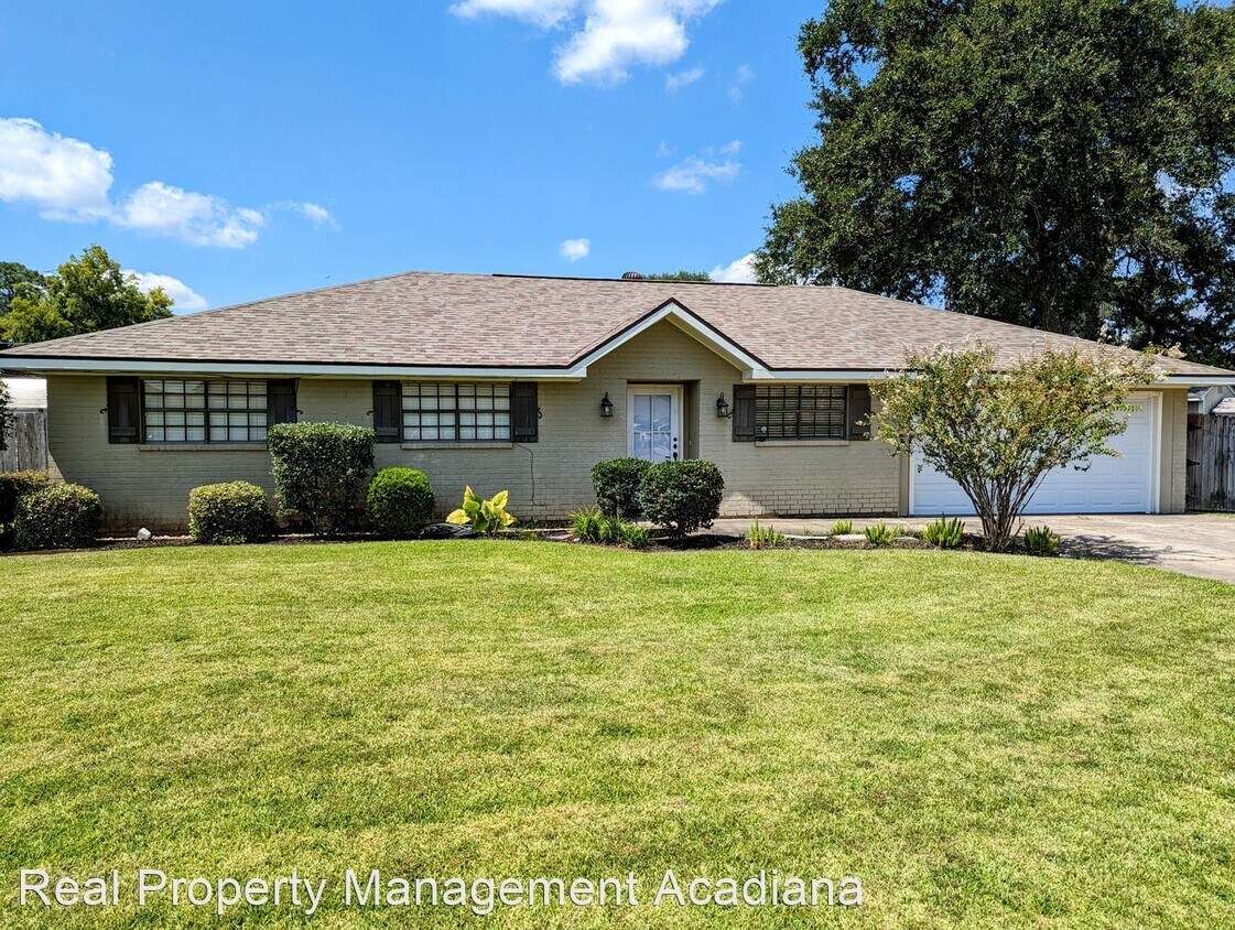 Foto principal - 3 br, 2 bath House - 707 Idlewood Blvd.