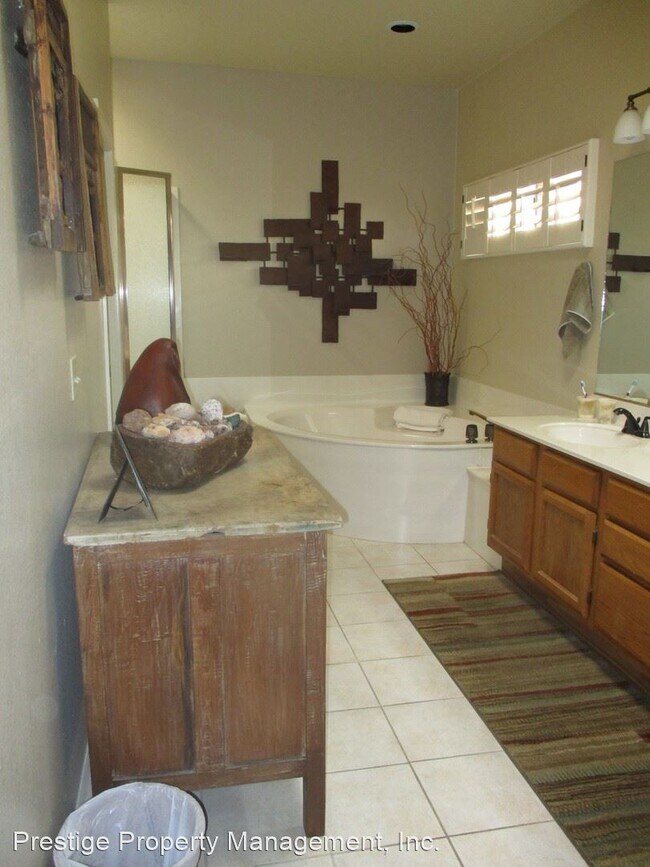 Foto del edificio - 3 br, 2 bath House - 5468 N Via Papavero