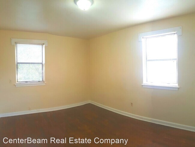 Foto del edificio - 809 McDuff Ave S