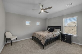Building Photo - 1569 Sunrise Gables Dr