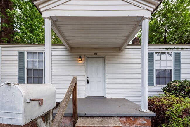 Foto del edificio - 3 Bedroom, 1 Bathroom Home in Dorchester Terrace - North Charleston