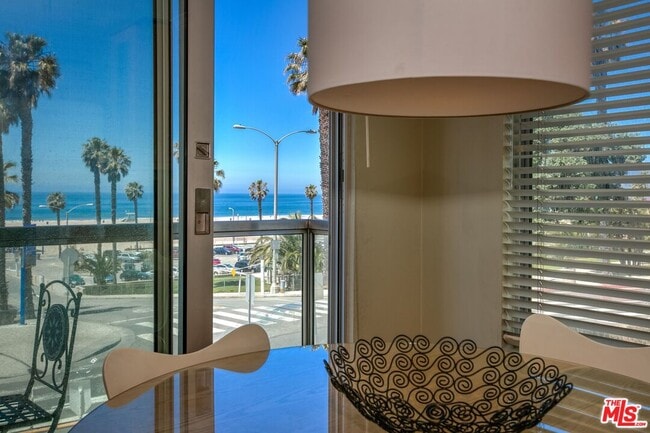 Foto del edificio - 2101 Ocean Ave