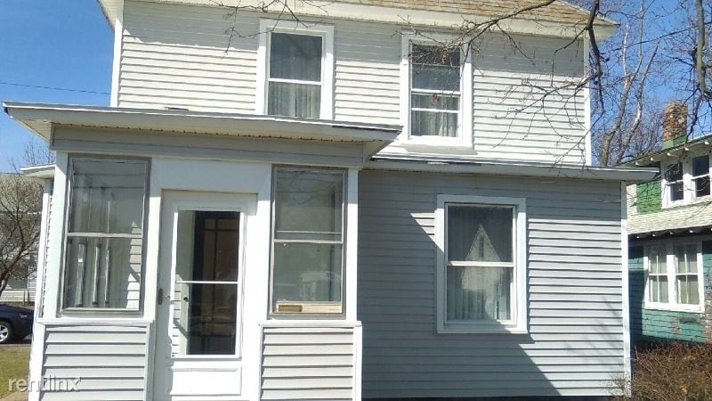 Primary Photo - 3 br, 1.5 bath House - 1471 Helderberg Ave