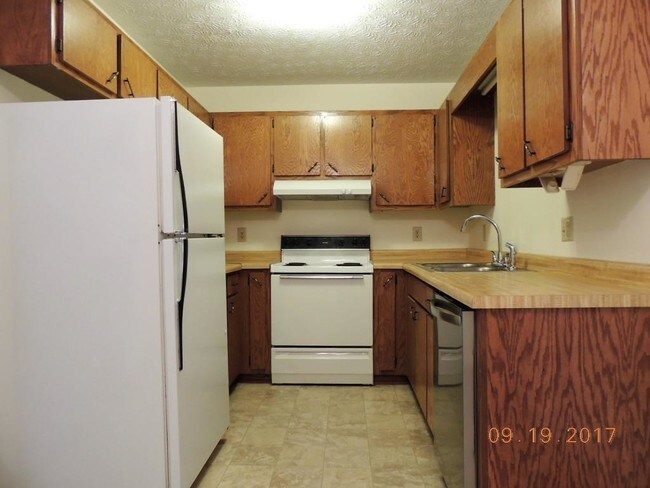 Building Photo - 116 Marshall Lane #2