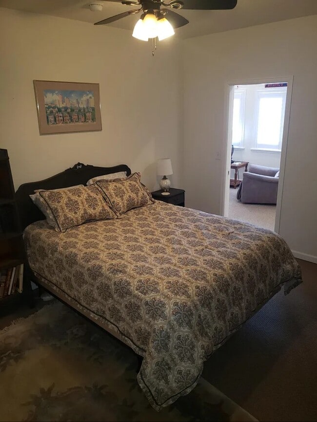 Foto del edificio - 1475 Live Oak Rd