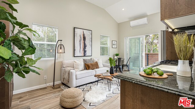 Foto principal - 7016 Alverstone Ave
