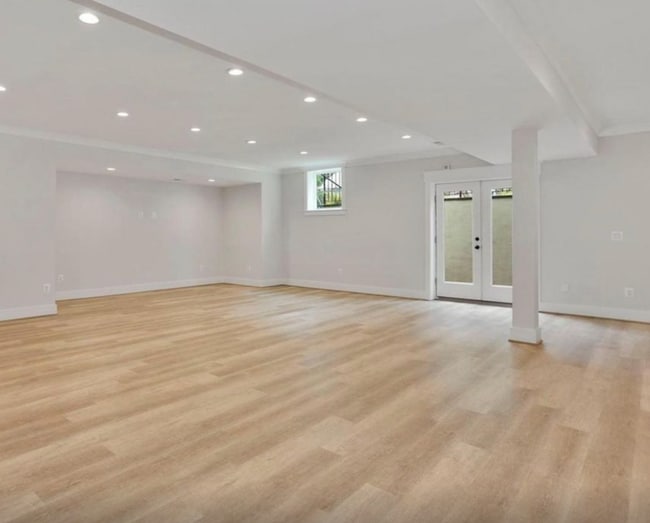 Building Photo - 2370 N Taylor St