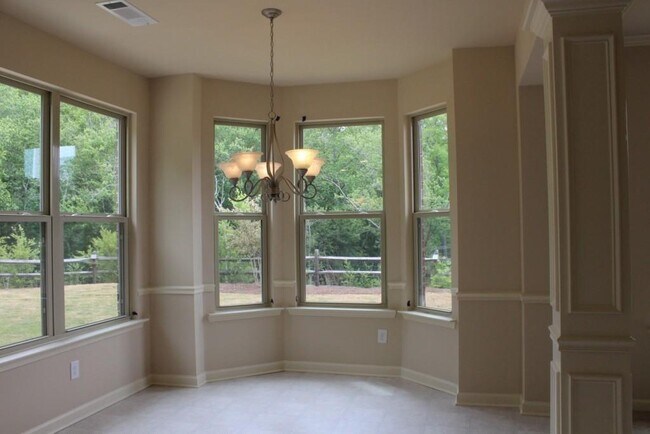 Foto del edificio - 3572 Brockenhurst Dr