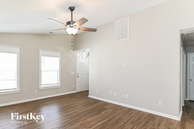 Foto del edificio - 324 Brickhope Ln