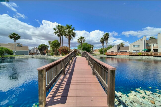 Foto del edificio - 2007 Sand Point Rd