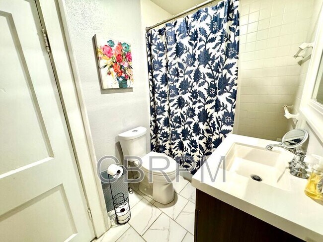 Foto del edificio - 2702 23rd St