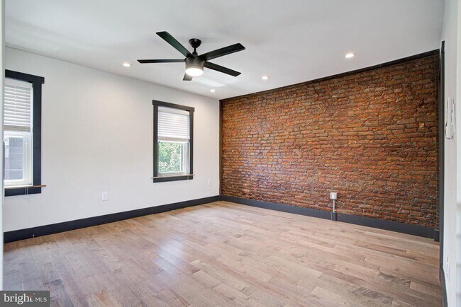 Foto del edificio - 2353 E York St