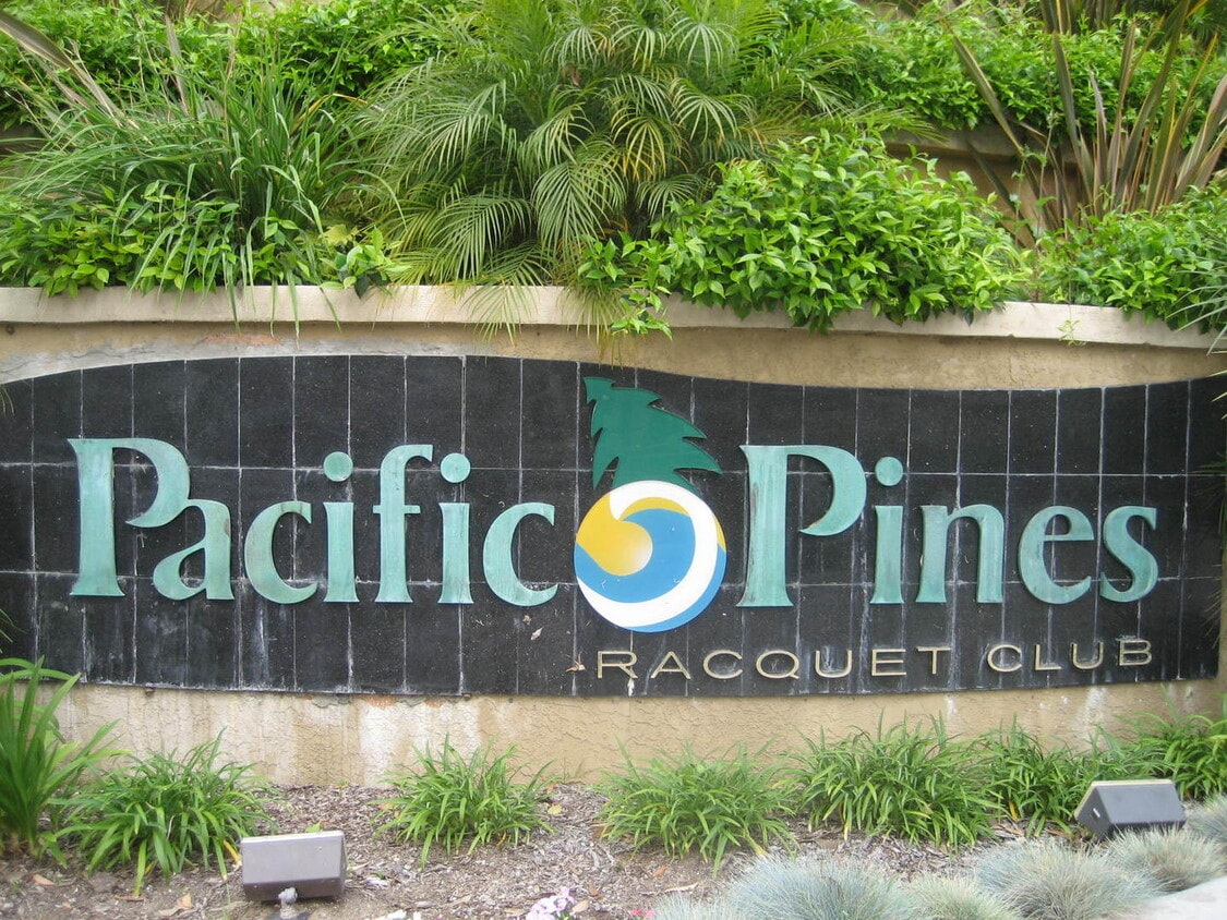 Primary Photo - Pacific Pines Encinitas