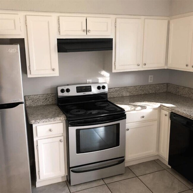 Foto del edificio - 708 E Plum St