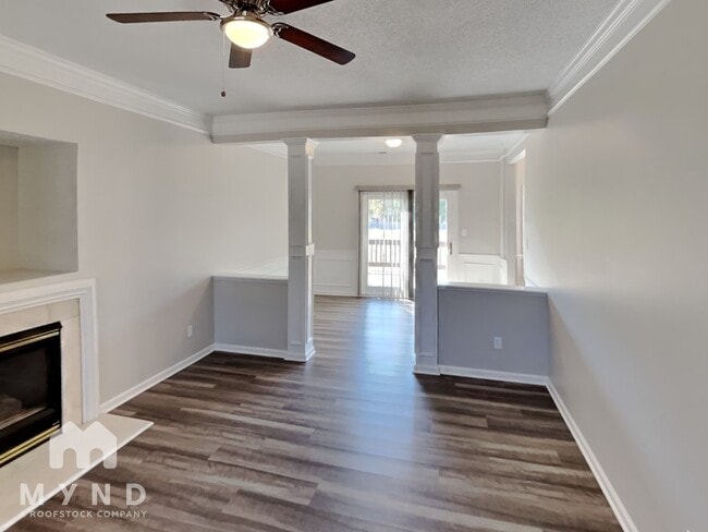 Building Photo - 9043 Silver Coach Ln