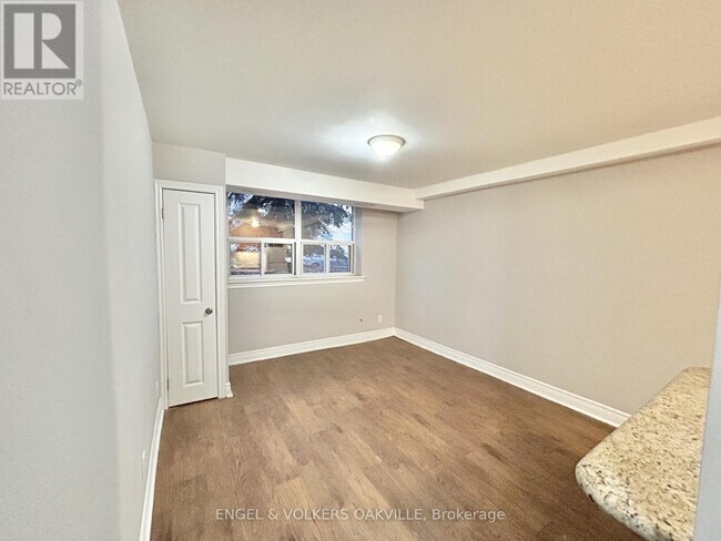 Photo du bâtiment - 90 Twenty Fifth St