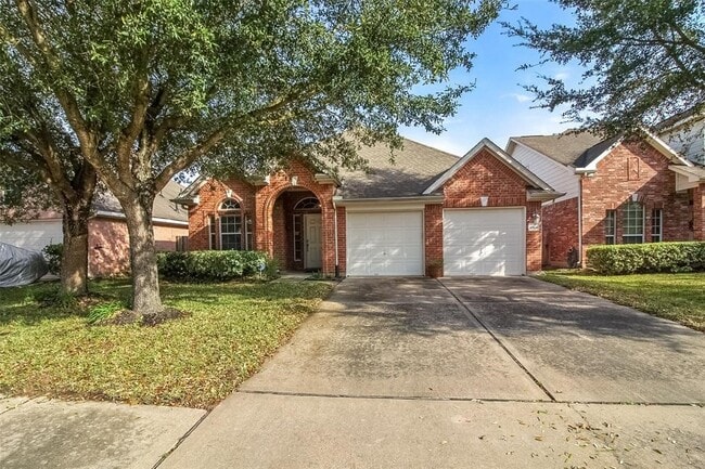 Building Photo - 16906 Green Star Ln