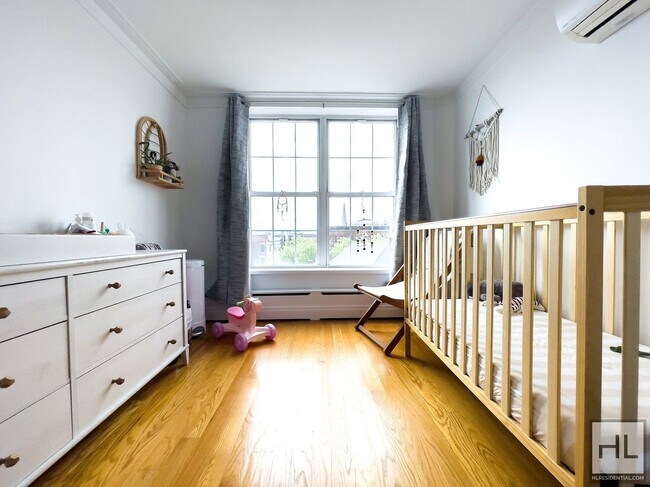 Foto del edificio - JAVA STREET / Greenpoint 2-Bed 2-Bath / Pe...
