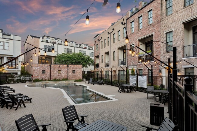 Building Photo - 2138 Aylesport Dr