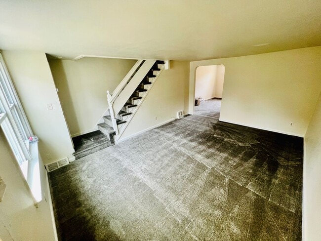 Building Photo - Brand New Three Bedroom Renovation w/ Huge...