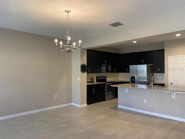 Foto del edificio - 5686 Cypress Hill Rd