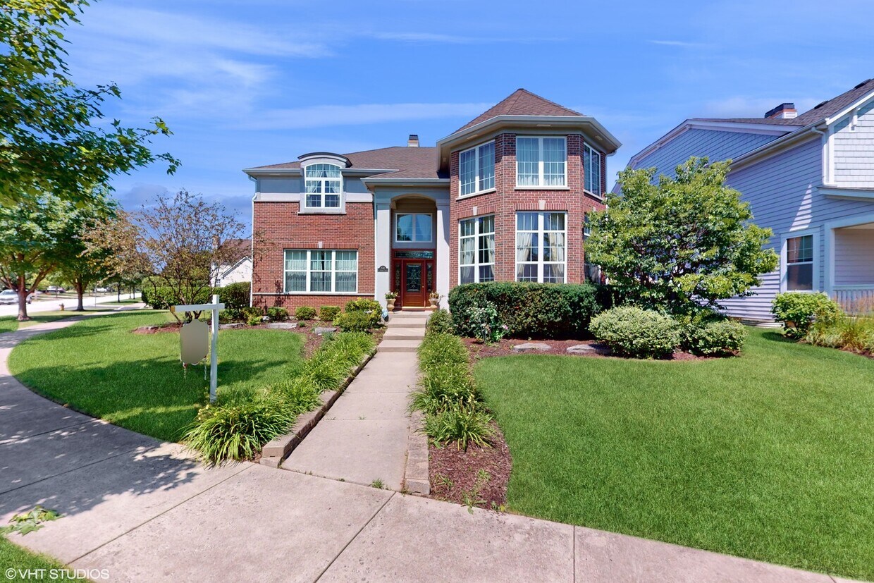 Primary Photo - 1540 N Oakmont Dr