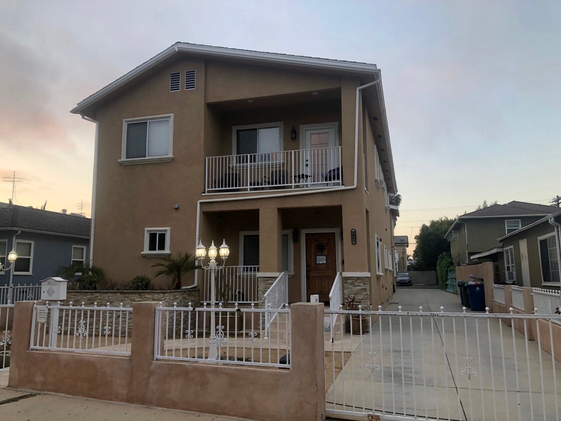 9041 Cattaraugus Ave, Los Angeles, CA 90034 House Rental in Los